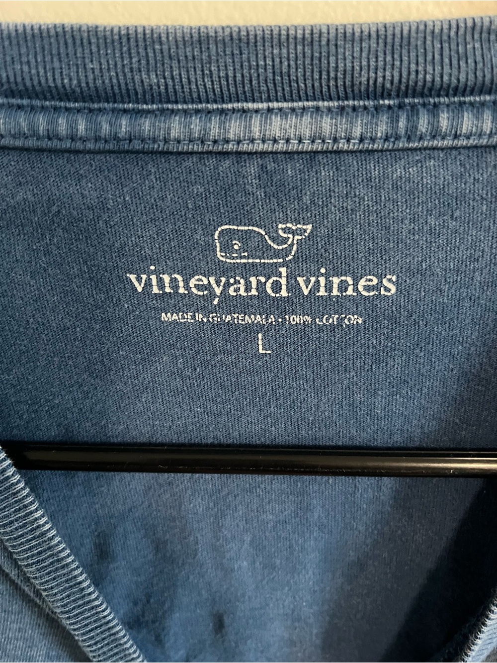 Vineyard Vines Men's Distressed Blue Logo Tee - Picture 3 of 3